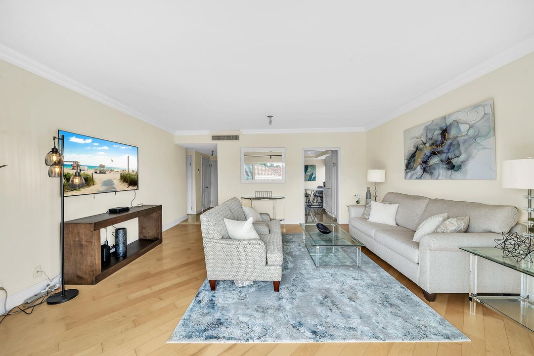 В аренду: $10,000 (1 спален, 1 ванн, 850 Квадратных фут)