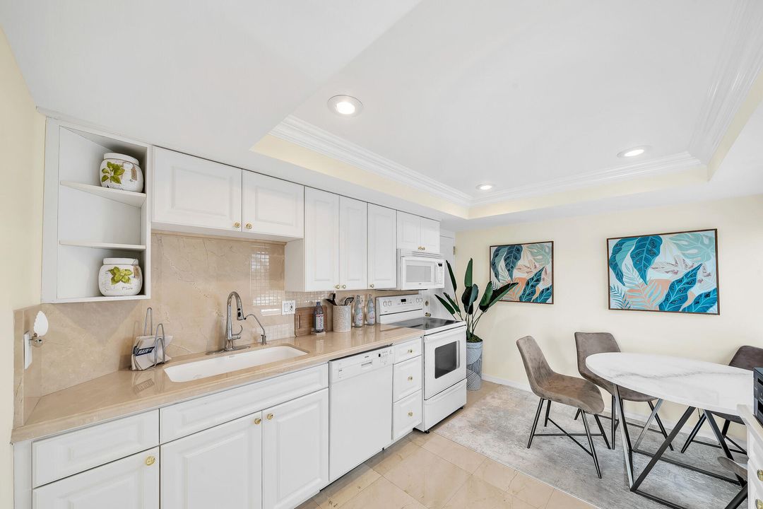 В аренду: $10,000 (1 спален, 1 ванн, 850 Квадратных фут)