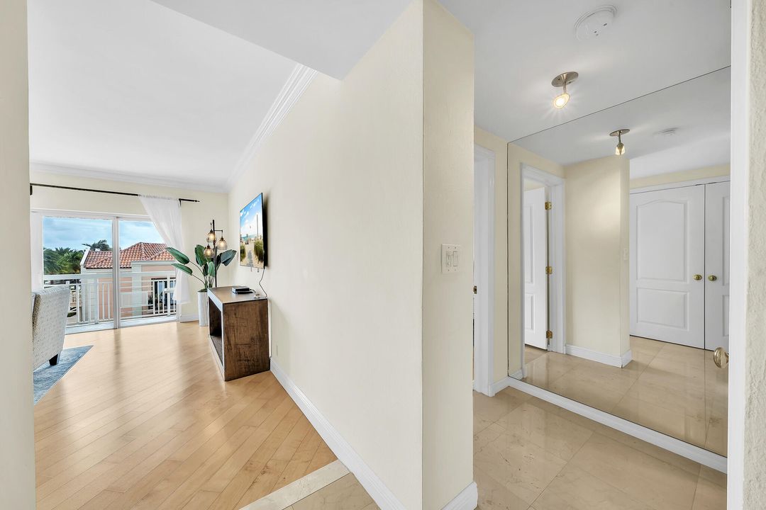 В аренду: $10,000 (1 спален, 1 ванн, 850 Квадратных фут)