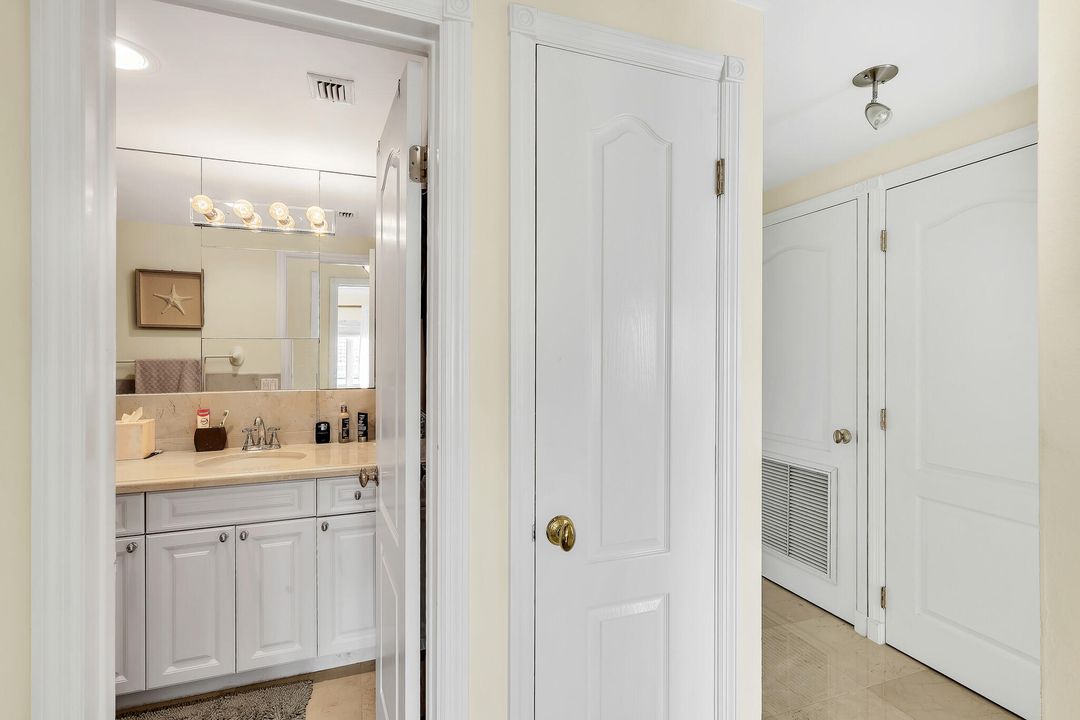 В аренду: $10,000 (1 спален, 1 ванн, 850 Квадратных фут)