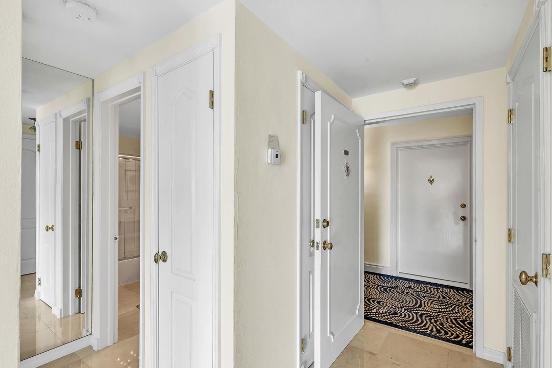 В аренду: $10,000 (1 спален, 1 ванн, 850 Квадратных фут)