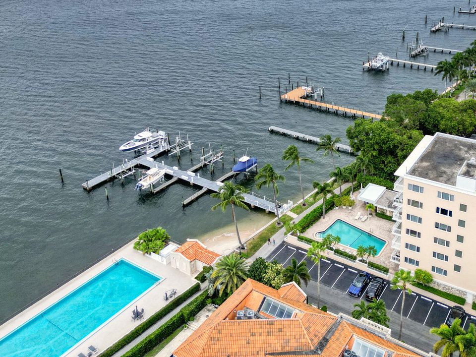 В аренду: $10,000 (1 спален, 1 ванн, 850 Квадратных фут)