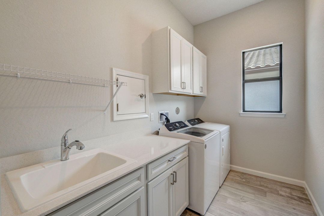 For Rent: $3,500 (3 beds, 2 baths, 2470 Square Feet)