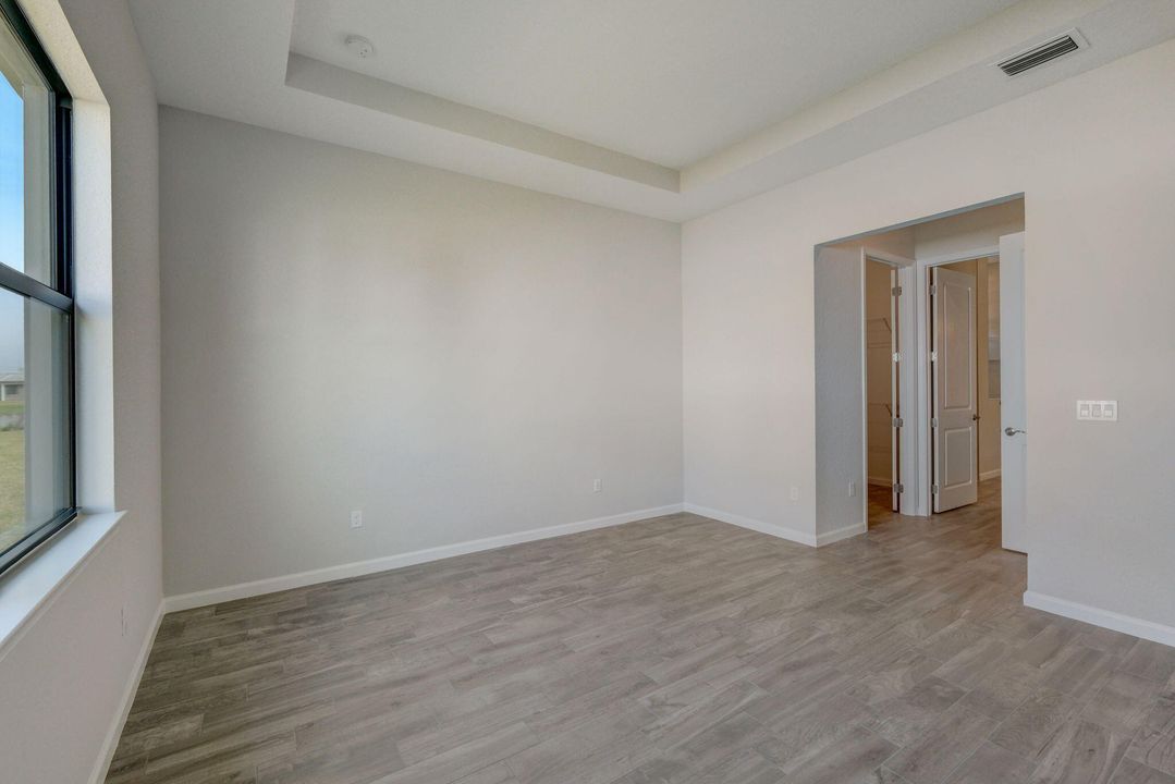 For Rent: $3,500 (3 beds, 2 baths, 2470 Square Feet)