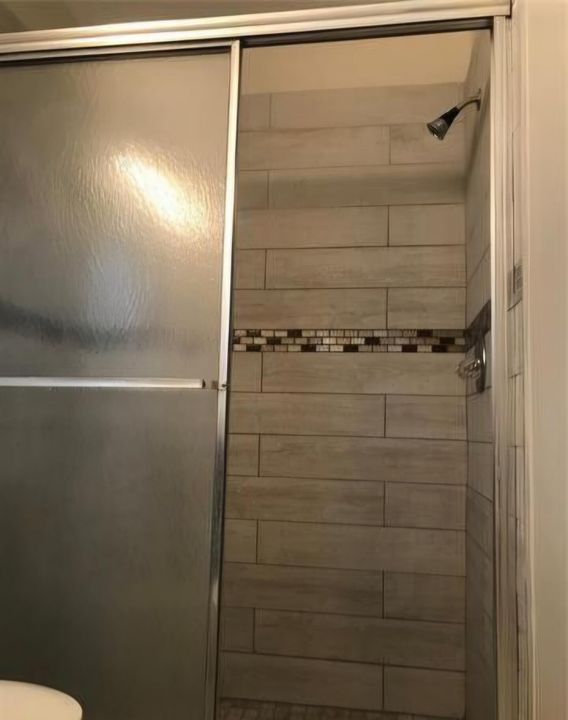 En Venta: $289,000 (4 camas, 3 baños, 1746 Pies cuadrados)