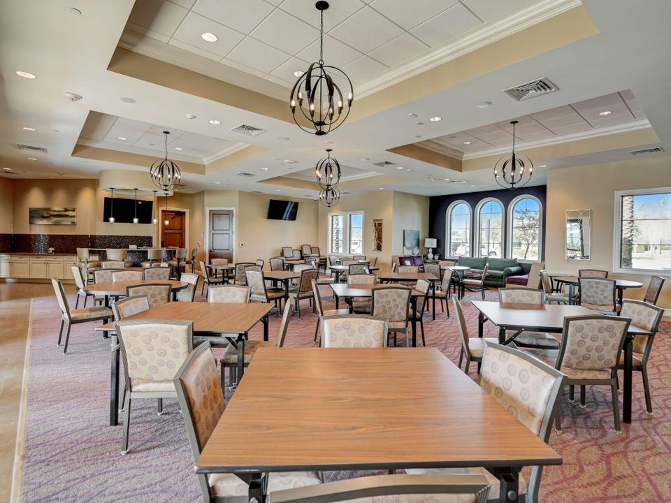 For Rent: $3,500 (3 beds, 2 baths, 2470 Square Feet)