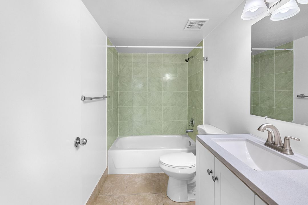 En Venta: $254,900 (2 camas, 2 baños, 1076 Pies cuadrados)