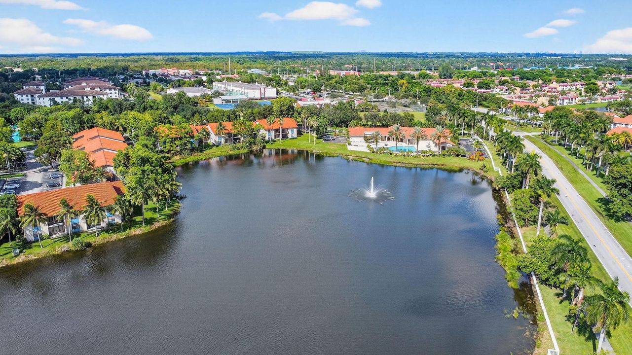 En Renta: $1,950 (2 camas, 2 baños, 904 Pies cuadrados)