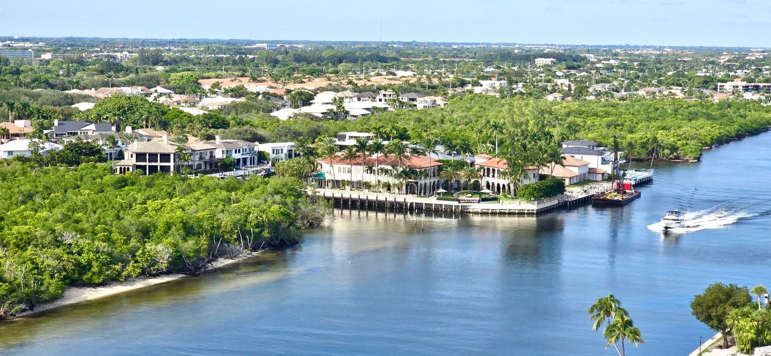 For Sale: $2,095,000 (2 beds, 2 baths, 1697 Square Feet)