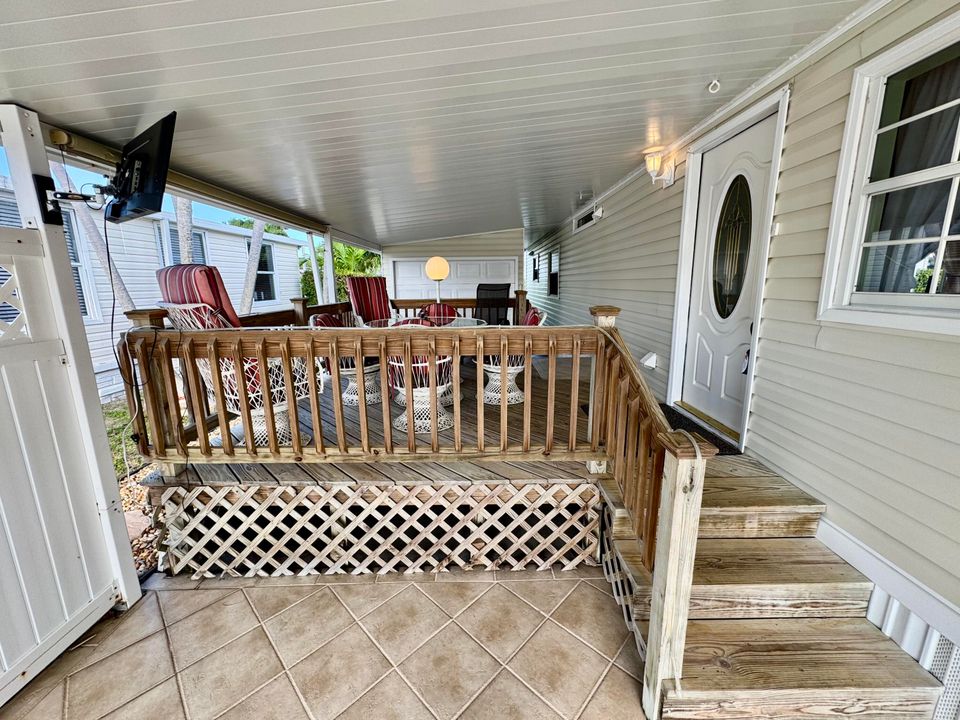 На продажу: $299,999 (2 спален, 2 ванн, 1654 Квадратных фут)