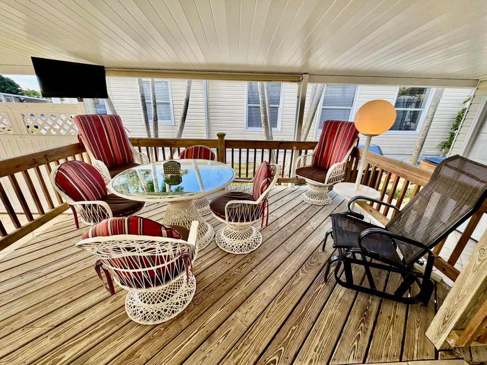 На продажу: $299,999 (2 спален, 2 ванн, 1654 Квадратных фут)