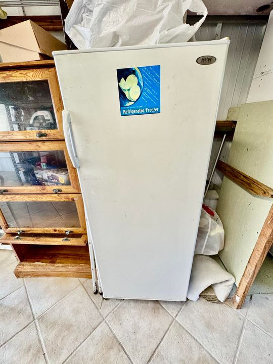 На продажу: $299,999 (2 спален, 2 ванн, 1654 Квадратных фут)