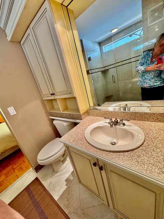 На продажу: $299,999 (2 спален, 2 ванн, 1654 Квадратных фут)