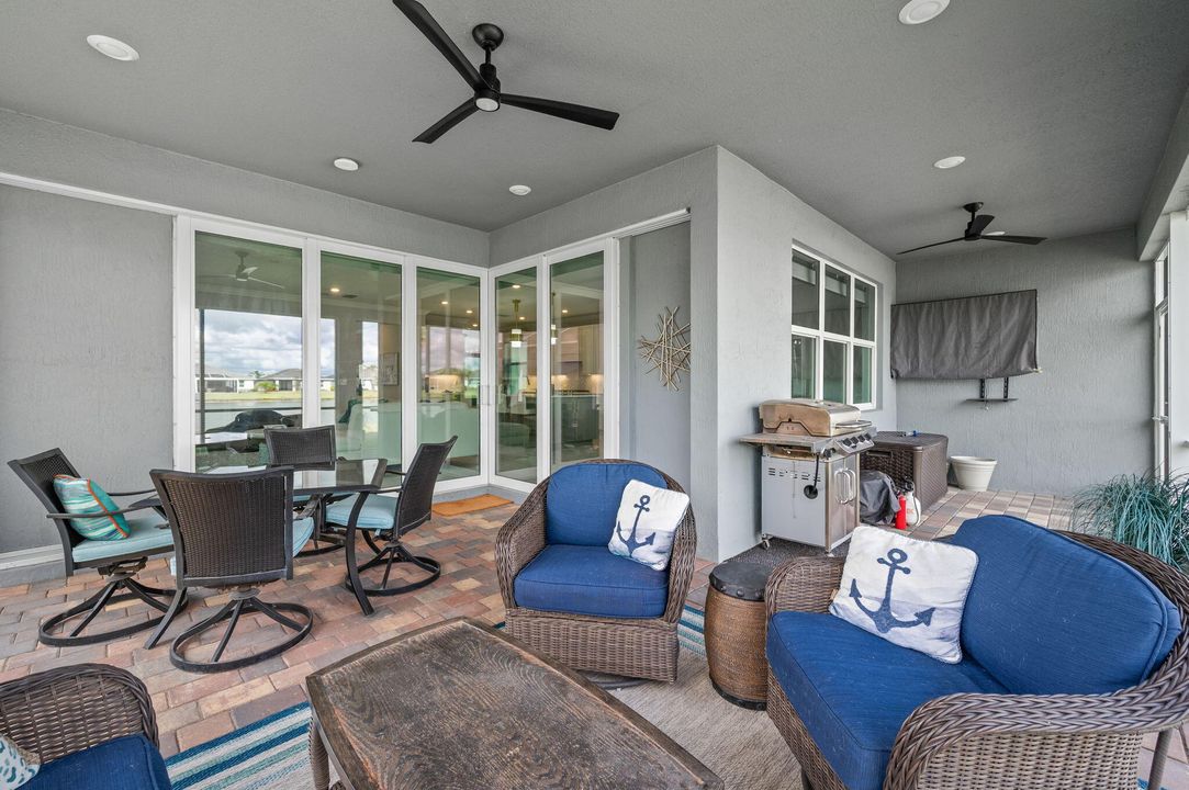 For Sale: $799,897 (3 beds, 3 baths, 2902 Square Feet)