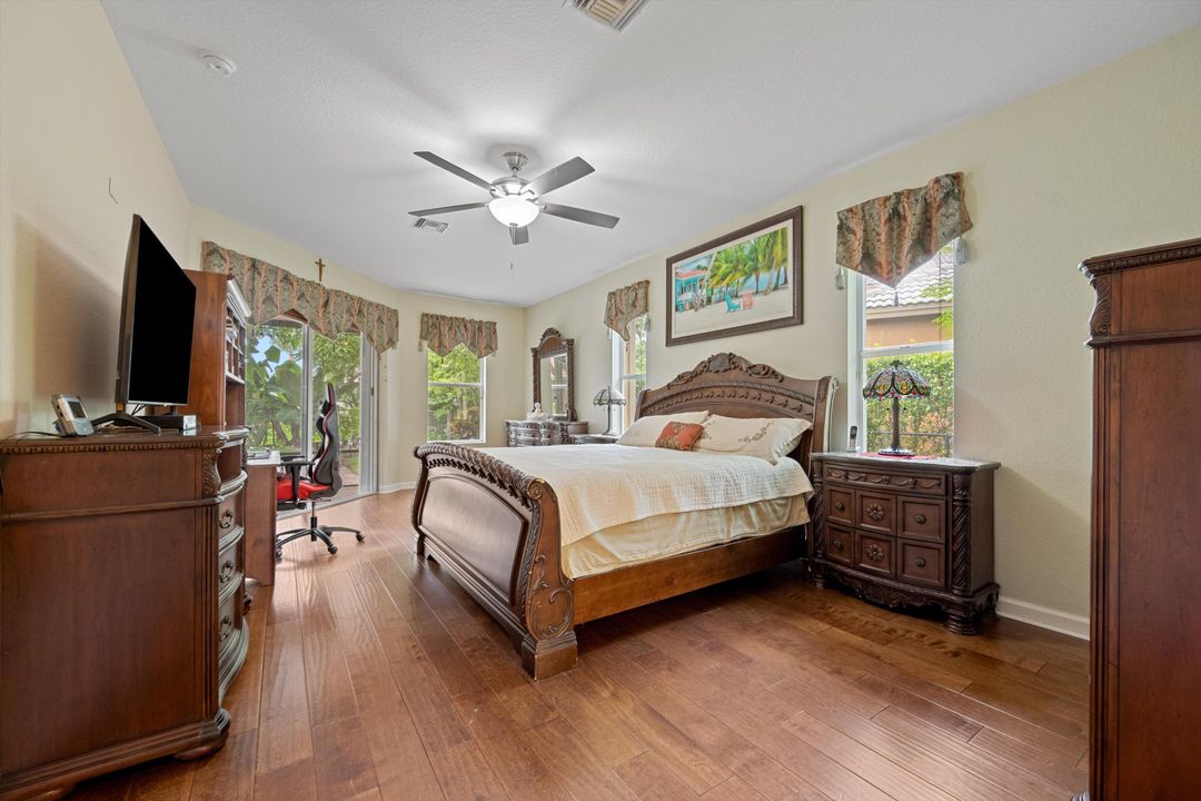 待售: $789,000 (5 贝兹, 4 浴室, 3519 平方英尺)