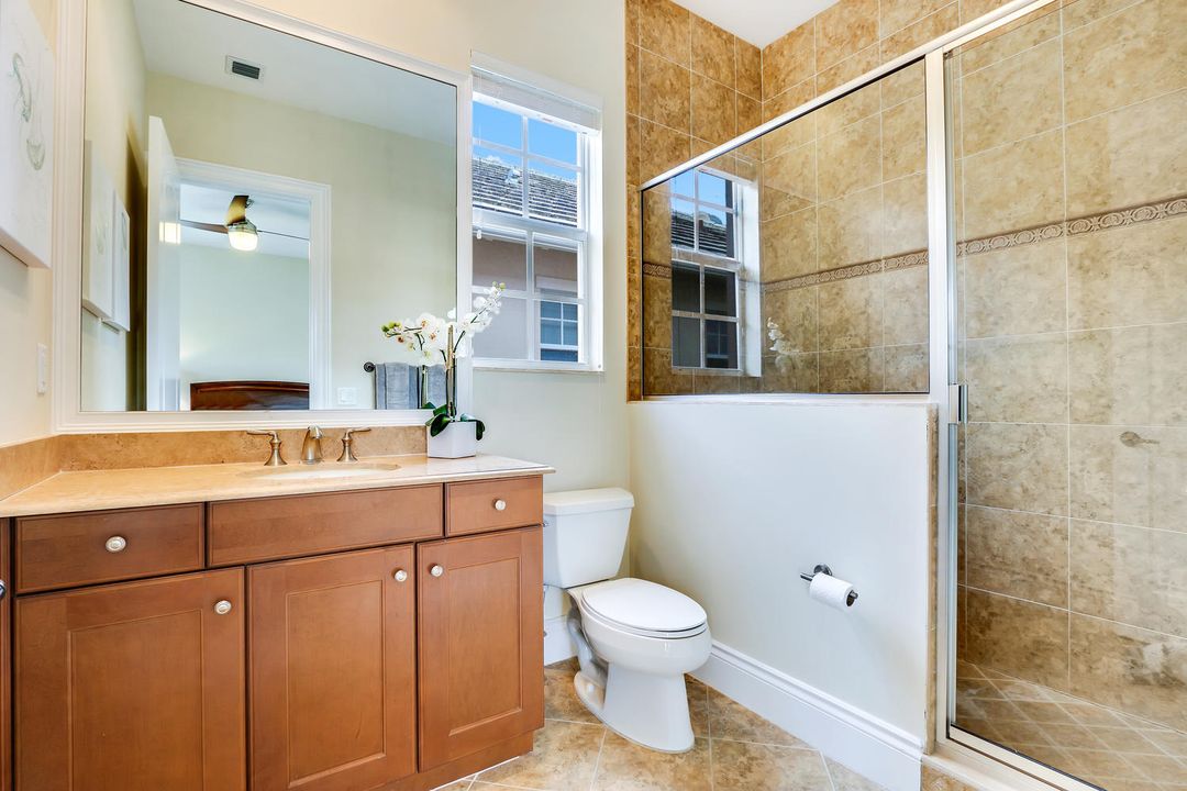 出租: $9,995 (4 贝兹, 3 浴室, 4152 平方英尺)