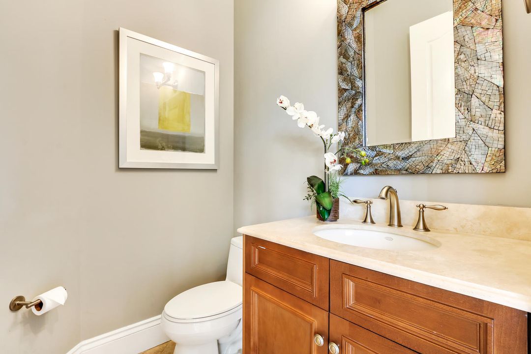 出租: $9,995 (4 贝兹, 3 浴室, 4152 平方英尺)