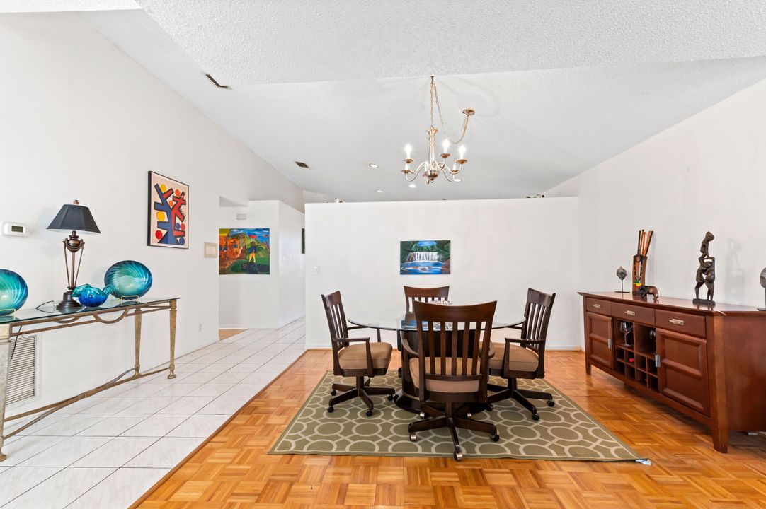 En Venta: $499,900 (3 camas, 2 baños, 1710 Pies cuadrados)