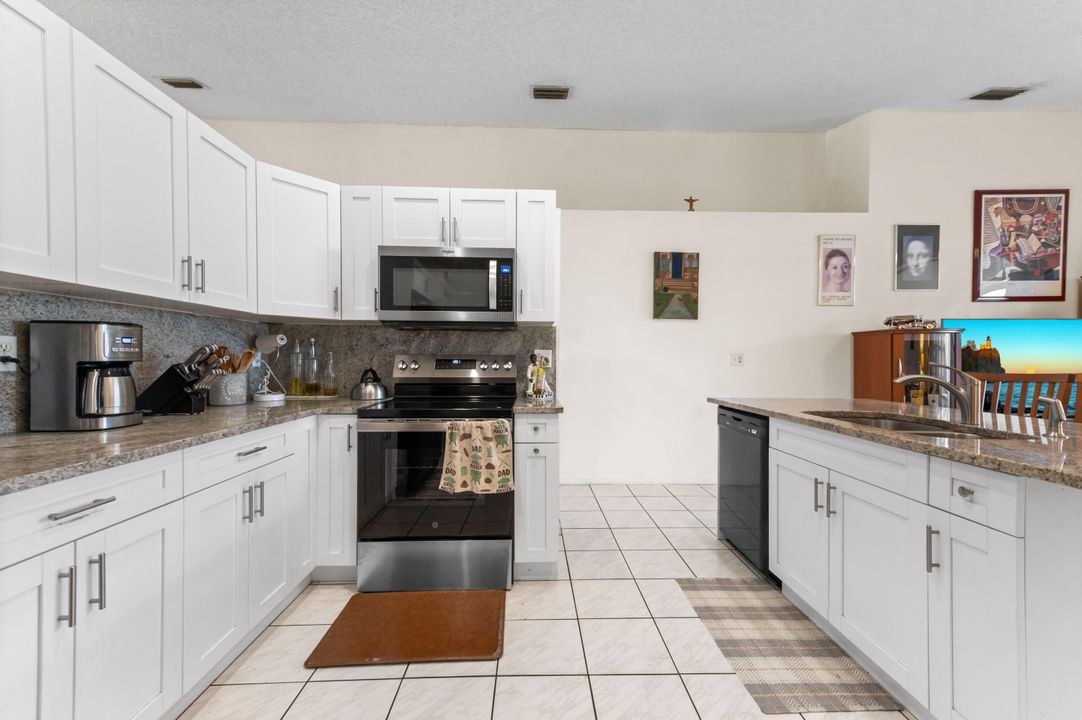 En Venta: $499,900 (3 camas, 2 baños, 1710 Pies cuadrados)