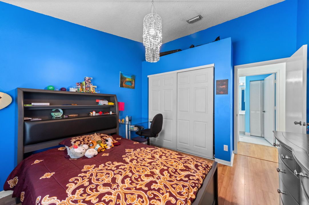 En Venta: $499,900 (3 camas, 2 baños, 1710 Pies cuadrados)