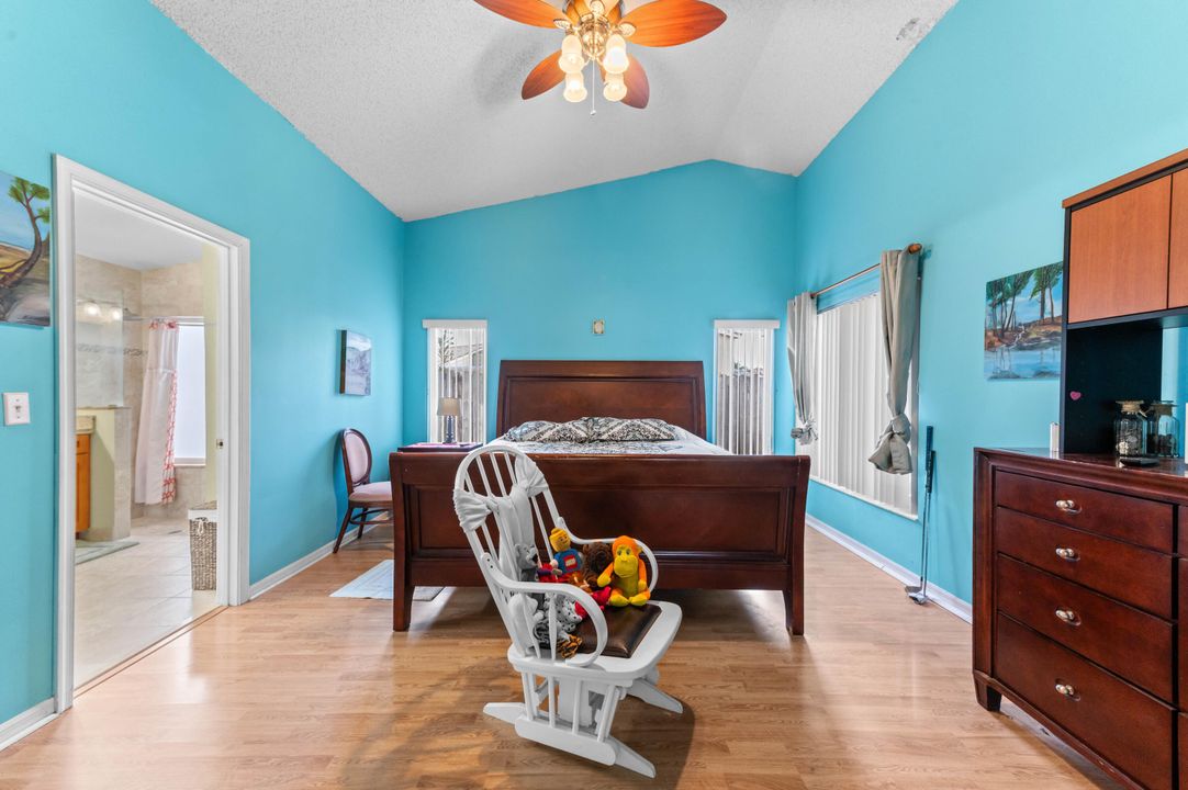 En Venta: $499,900 (3 camas, 2 baños, 1710 Pies cuadrados)