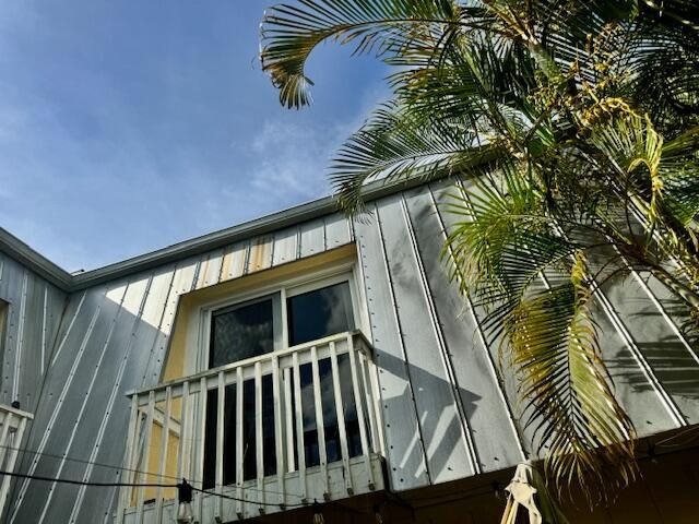 For Rent: $4,875 (2 beds, 2 baths, 1470 Square Feet)