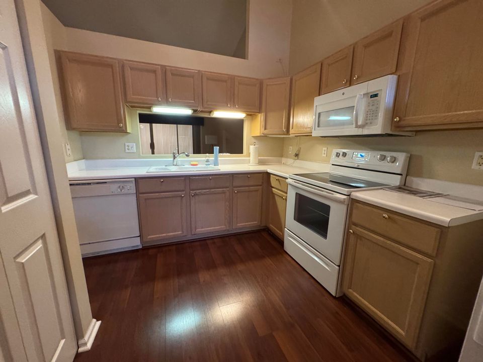 En Venta: $365,000 (2 camas, 2 baños, 1472 Pies cuadrados)