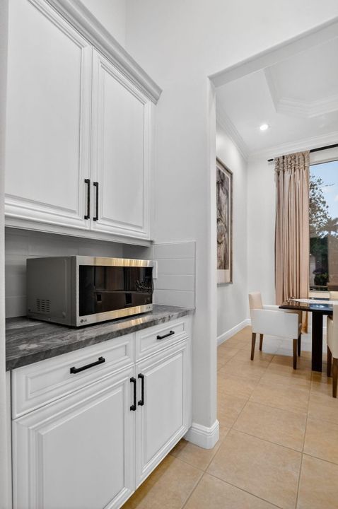 For Sale: $1,425,000 (4 beds, 3 baths, 3551 Square Feet)