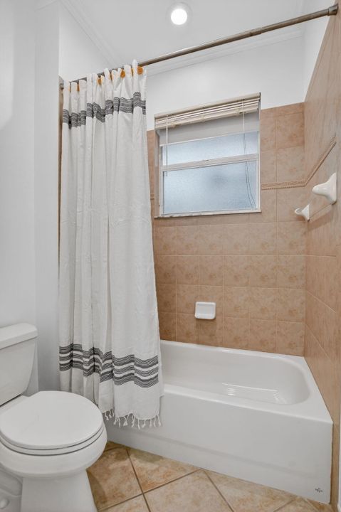 For Sale: $1,425,000 (4 beds, 3 baths, 3551 Square Feet)