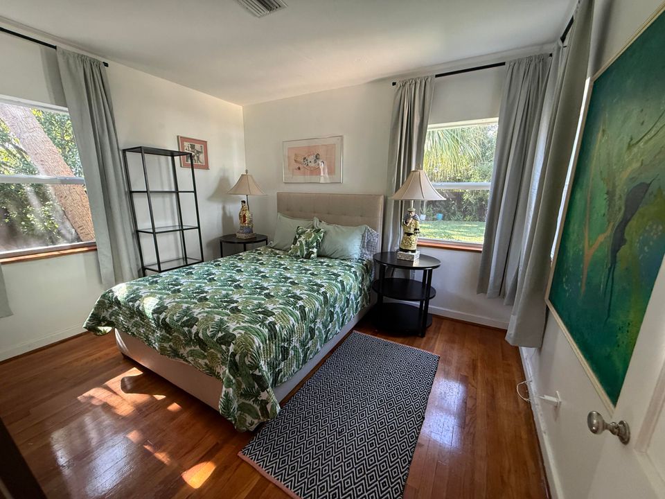 For Rent: $3,800 (2 beds, 2 baths, 1365 Square Feet)