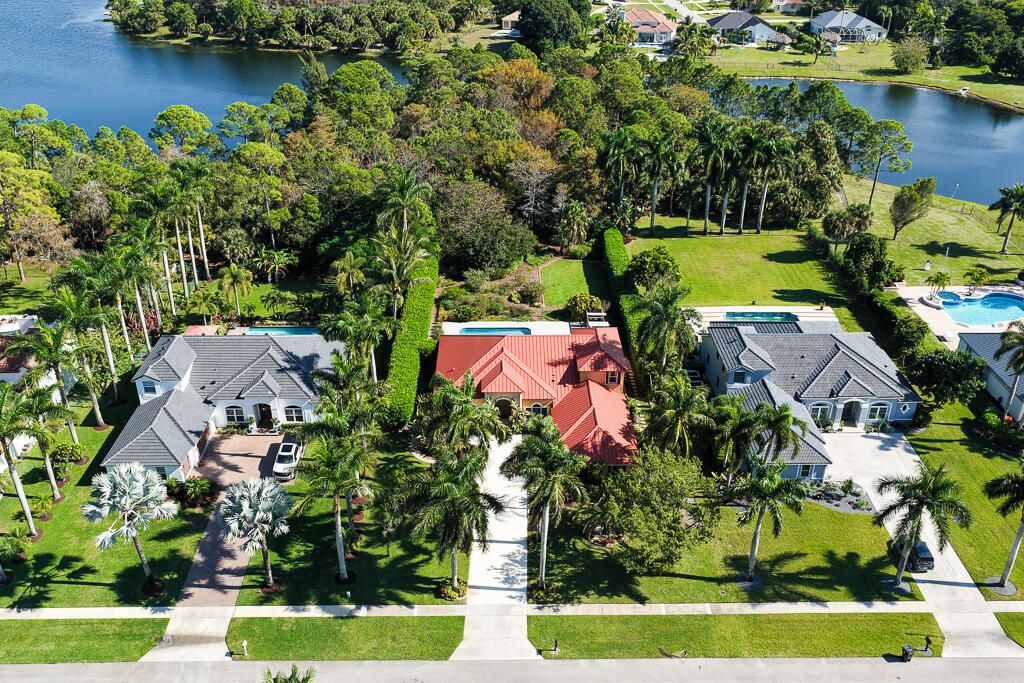 For Sale: $1,325,000 (5 beds, 4 baths, 3161 Square Feet)