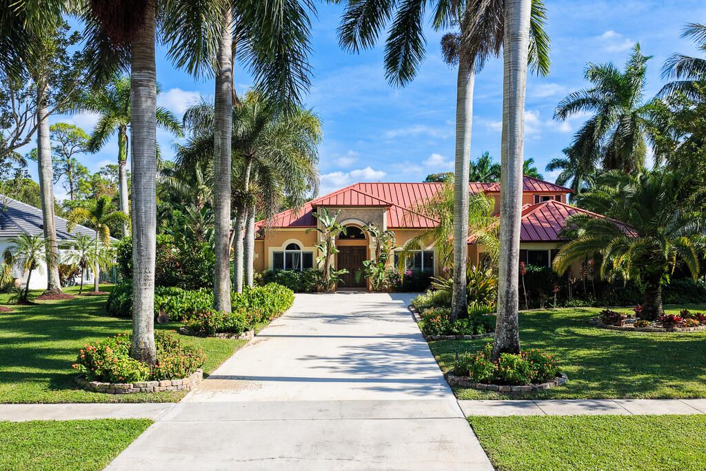 For Sale: $1,325,000 (5 beds, 4 baths, 3161 Square Feet)