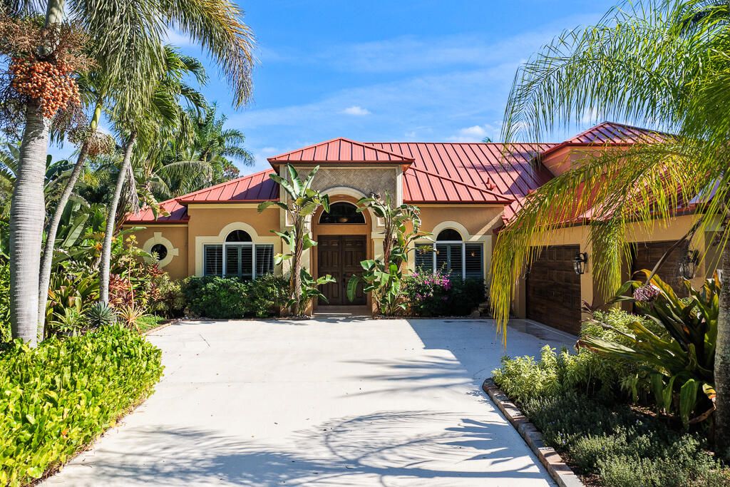 For Sale: $1,325,000 (5 beds, 4 baths, 3161 Square Feet)