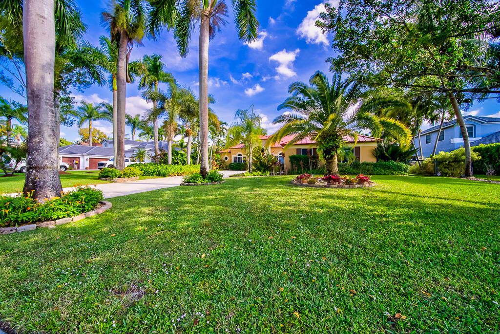 For Sale: $1,325,000 (5 beds, 4 baths, 3161 Square Feet)