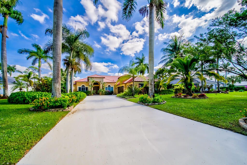 For Sale: $1,325,000 (5 beds, 4 baths, 3161 Square Feet)