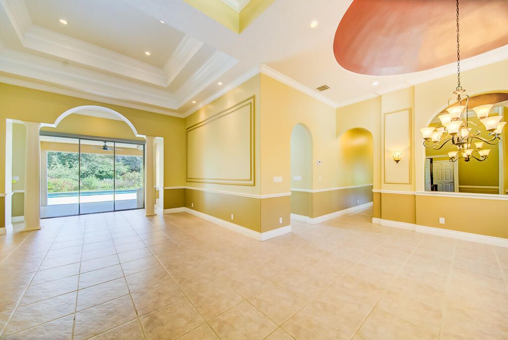 For Sale: $1,325,000 (5 beds, 4 baths, 3161 Square Feet)