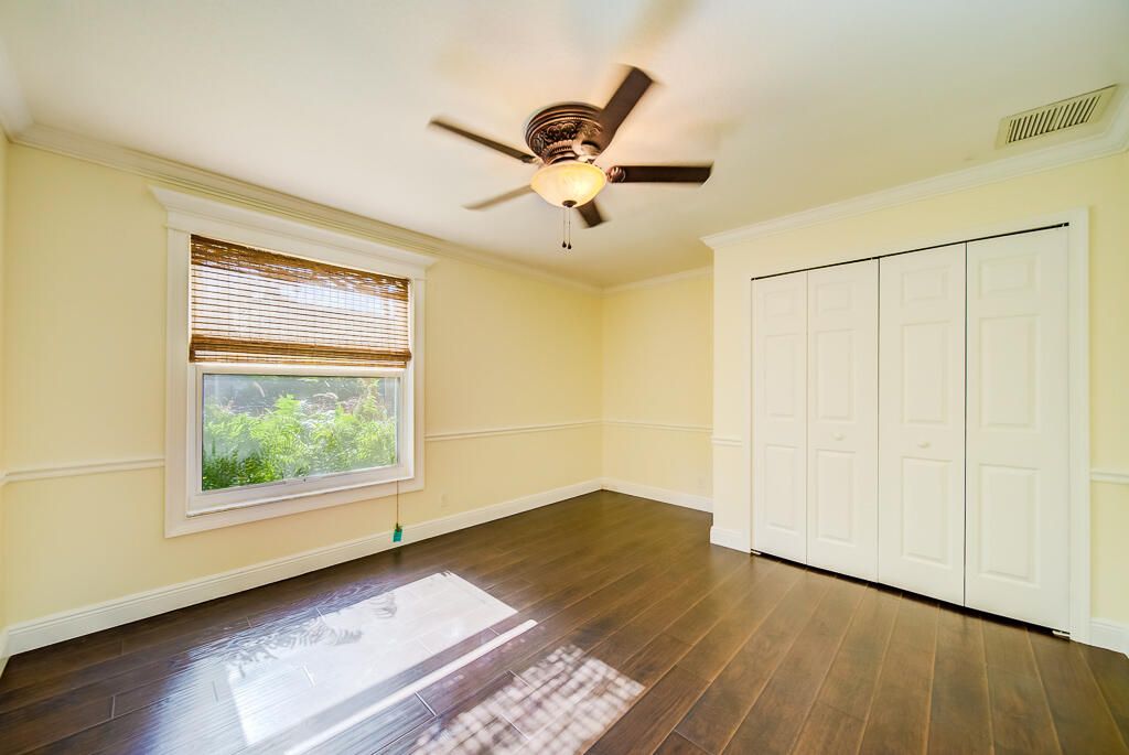 For Sale: $1,325,000 (5 beds, 4 baths, 3161 Square Feet)