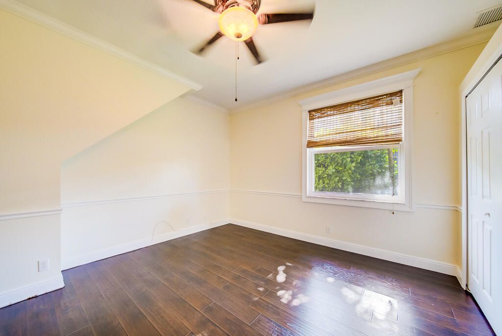 For Sale: $1,325,000 (5 beds, 4 baths, 3161 Square Feet)