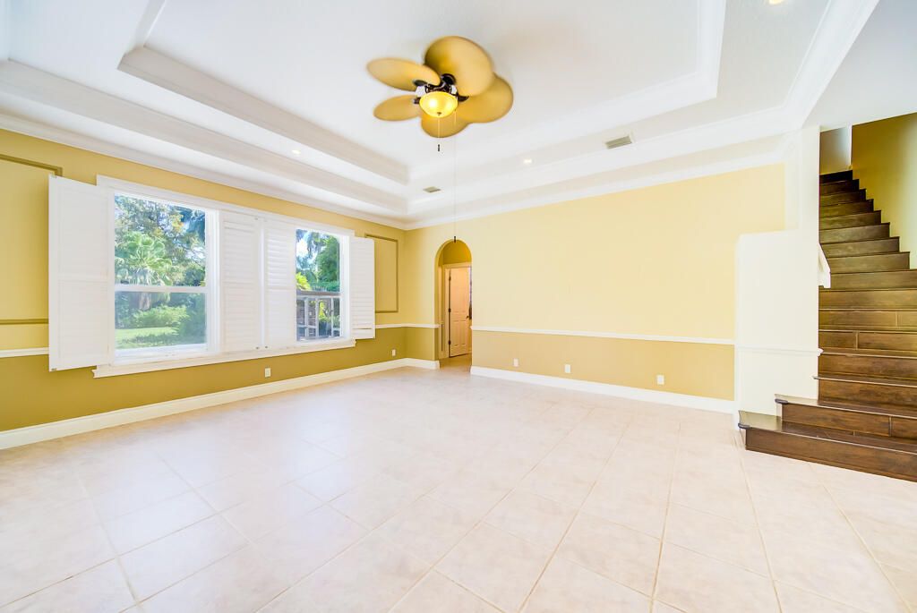 For Sale: $1,325,000 (5 beds, 4 baths, 3161 Square Feet)