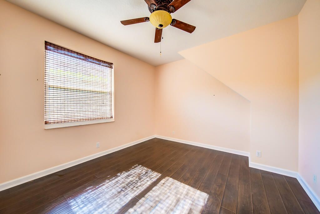 For Sale: $1,325,000 (5 beds, 4 baths, 3161 Square Feet)