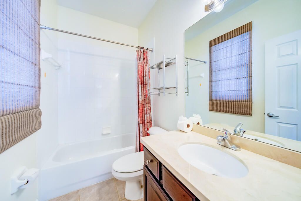 For Sale: $1,325,000 (5 beds, 4 baths, 3161 Square Feet)