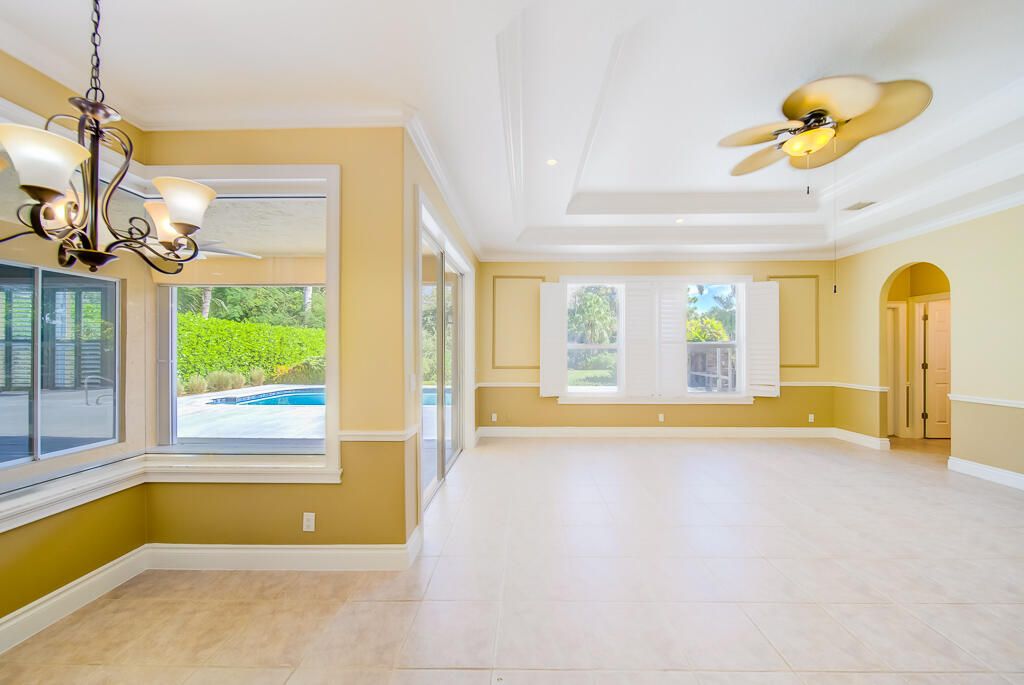 For Sale: $1,325,000 (5 beds, 4 baths, 3161 Square Feet)