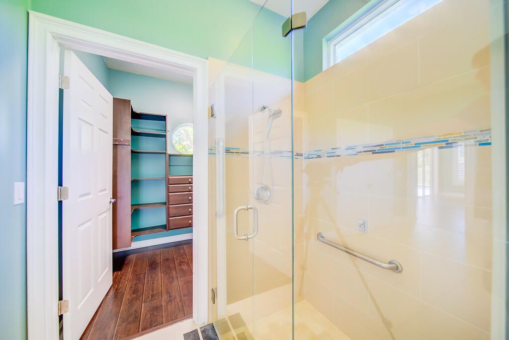 For Sale: $1,325,000 (5 beds, 4 baths, 3161 Square Feet)