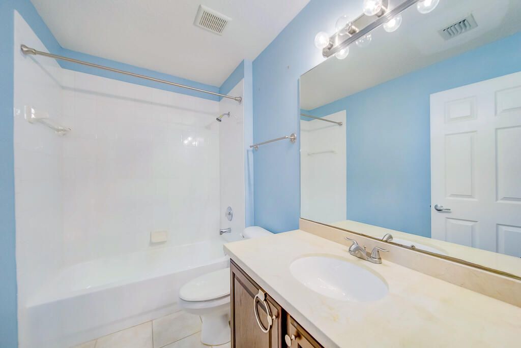 For Sale: $1,325,000 (5 beds, 4 baths, 3161 Square Feet)