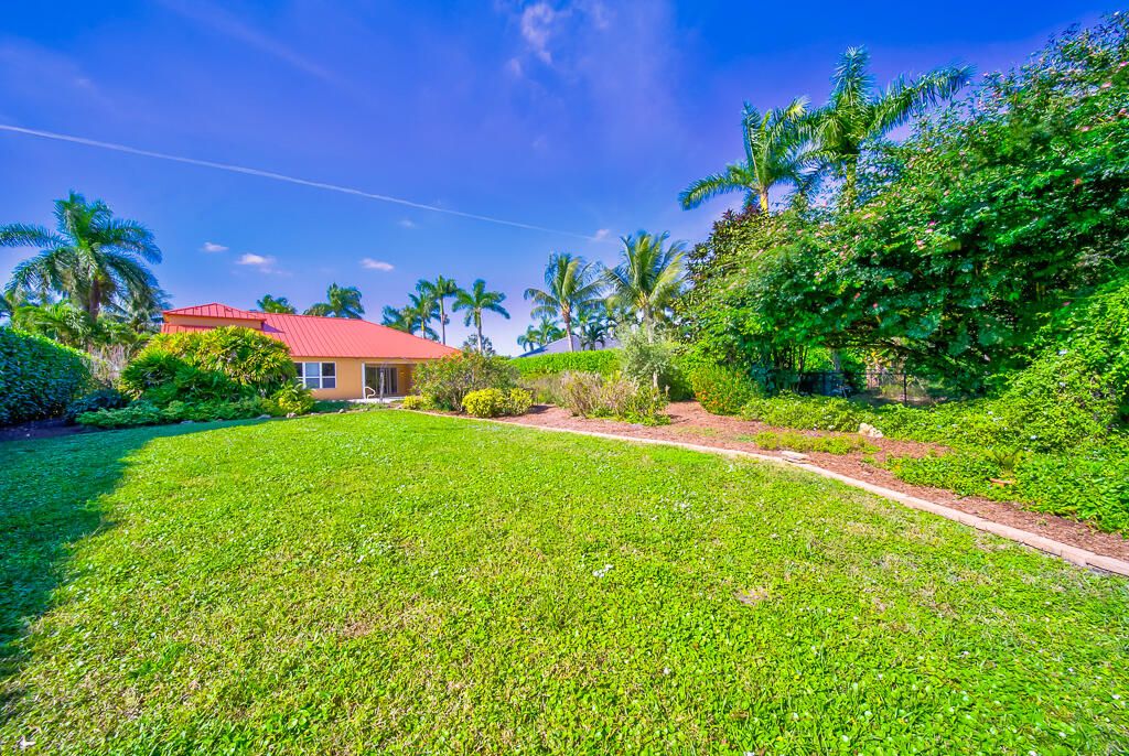 For Sale: $1,325,000 (5 beds, 4 baths, 3161 Square Feet)