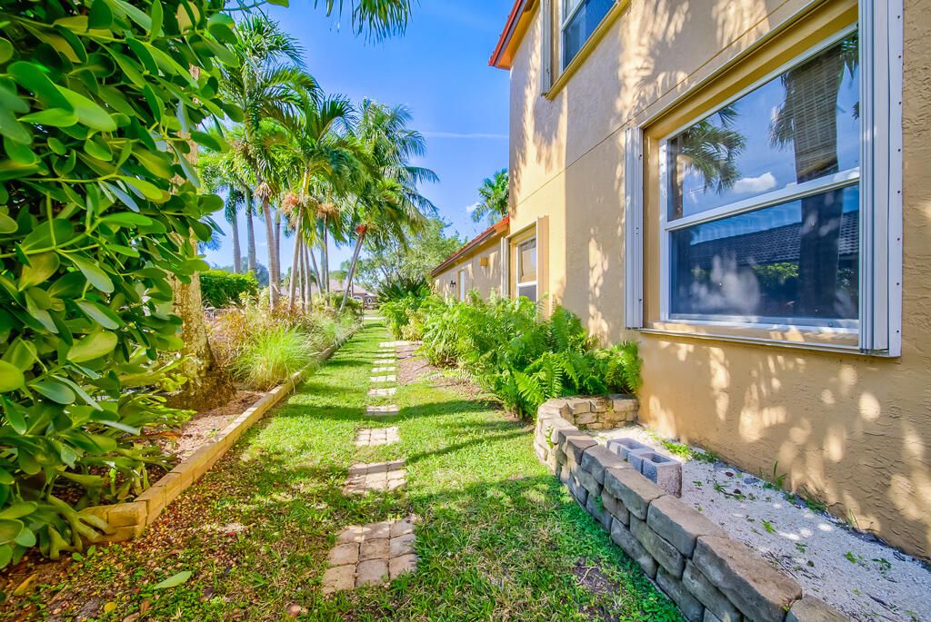 For Sale: $1,325,000 (5 beds, 4 baths, 3161 Square Feet)