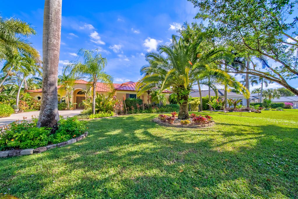 For Sale: $1,325,000 (5 beds, 4 baths, 3161 Square Feet)