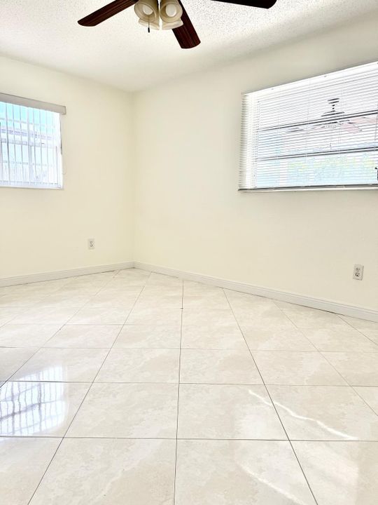 For Rent: $3,500 (3 beds, 2 baths, 1485 Square Feet)