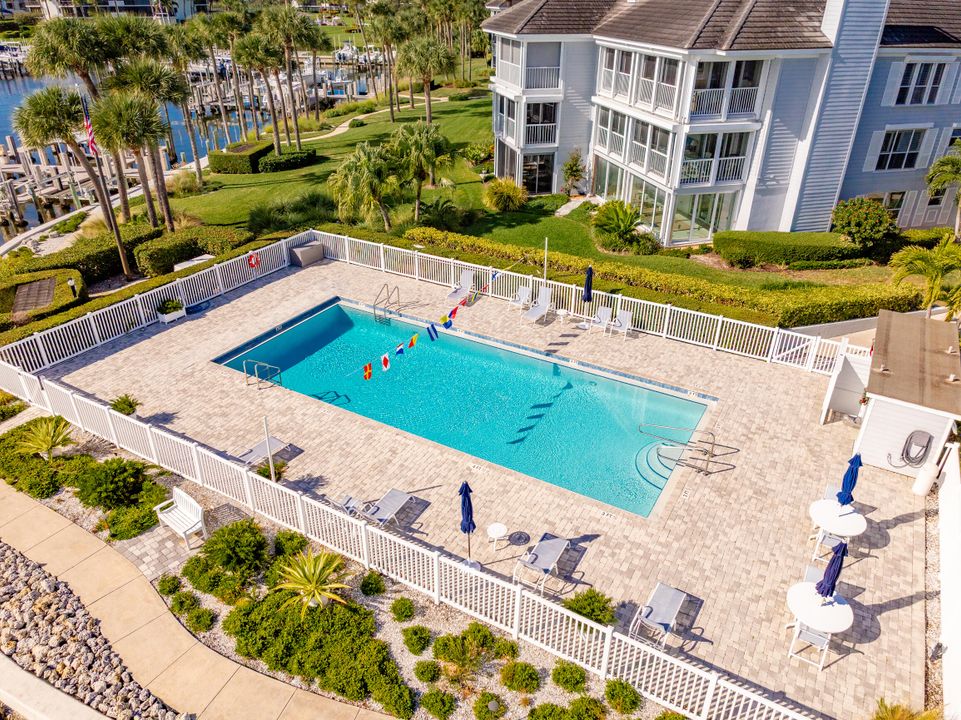 En Venta: $1,250,000 (3 camas, 2 baños, 2603 Pies cuadrados)