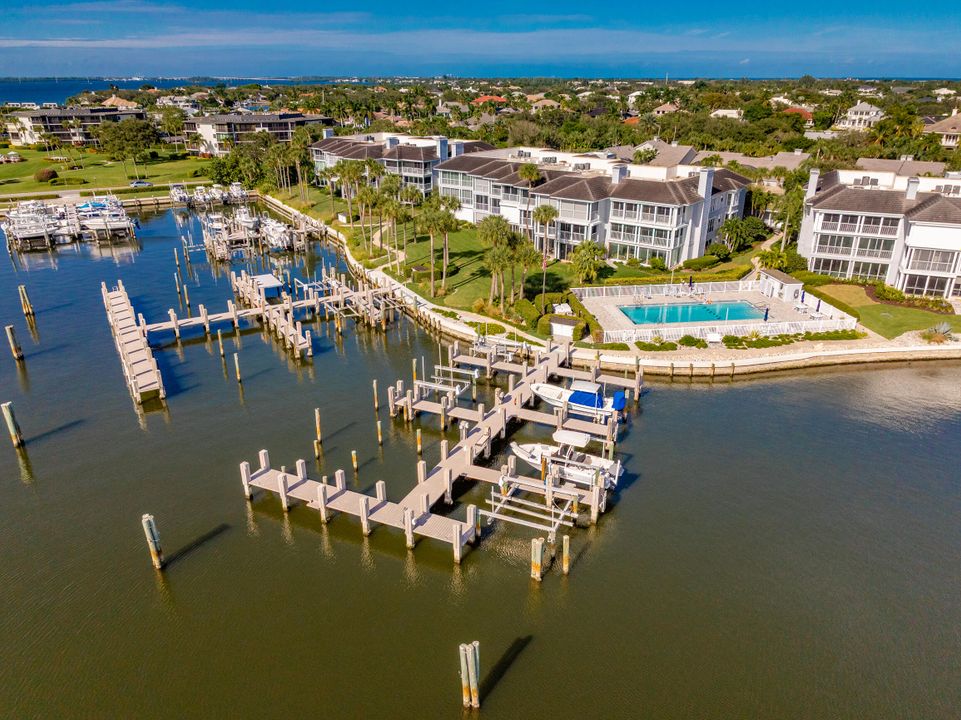 En Venta: $1,250,000 (3 camas, 2 baños, 2603 Pies cuadrados)